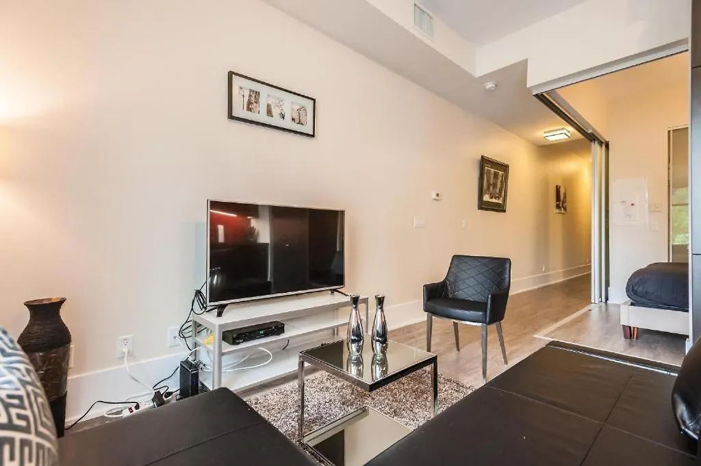 Aparthotel Skyline Suites - Walk To Mtcc, Acc, Rogers Centre & Entertainment District
