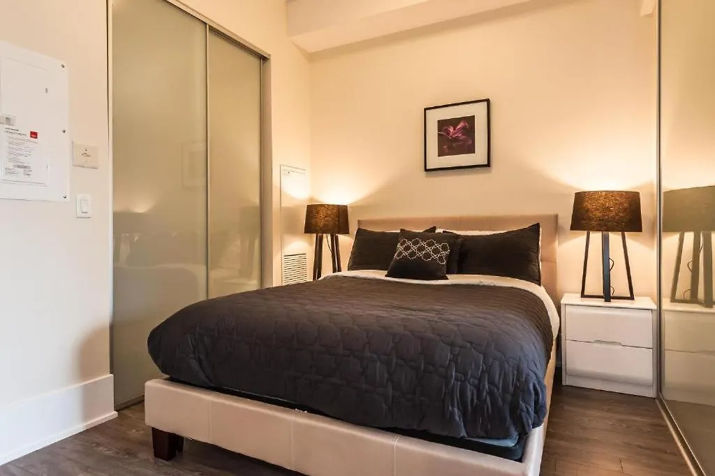 Aparthotel Skyline Suites - Walk To Mtcc, Acc, Rogers Centre & Entertainment District