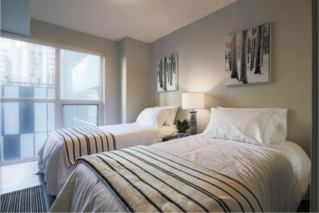 Skyline Suites - Walk To Mtcc, Acc, Rogers Centre & Entertainment District Aparthotel