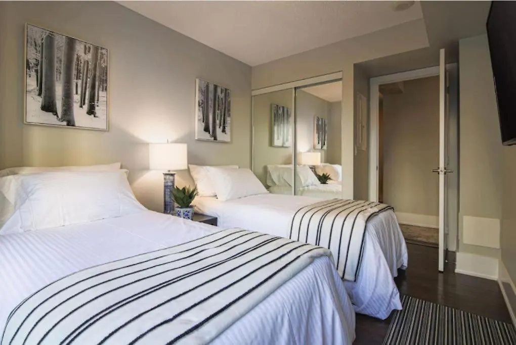 Aparthotel Skyline Suites - Walk To Mtcc, Acc, Rogers Centre & Entertainment District