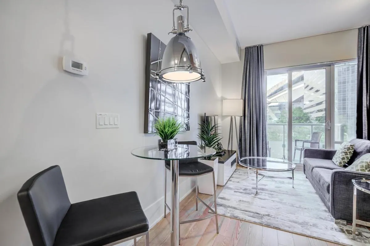 Skyline Suites - Walk To Mtcc, Acc, Rogers Centre & Entertainment District Aparthotel