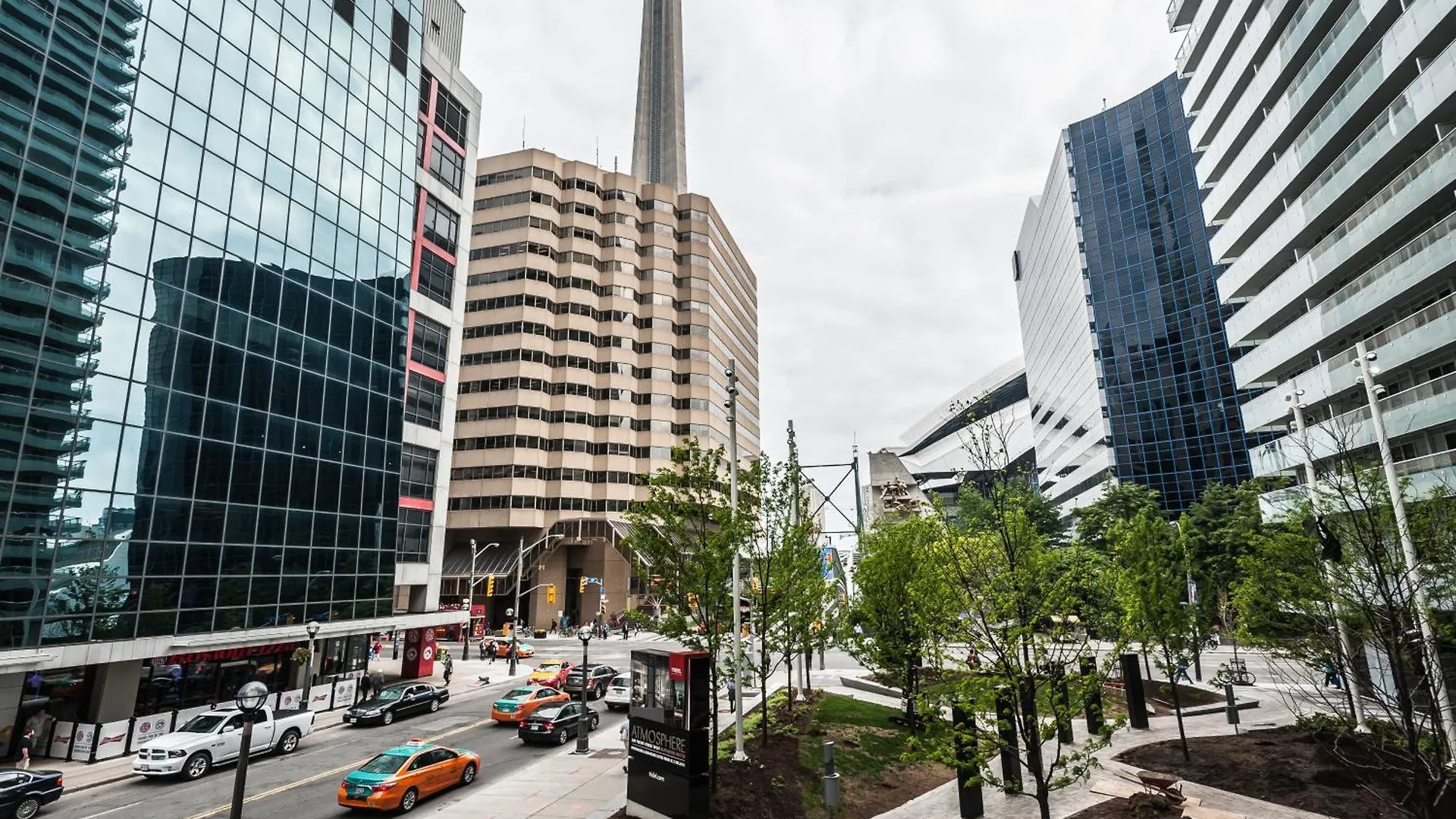 Skyline Suites - Walk To Mtcc, Acc, Rogers Centre & Entertainment District Canada