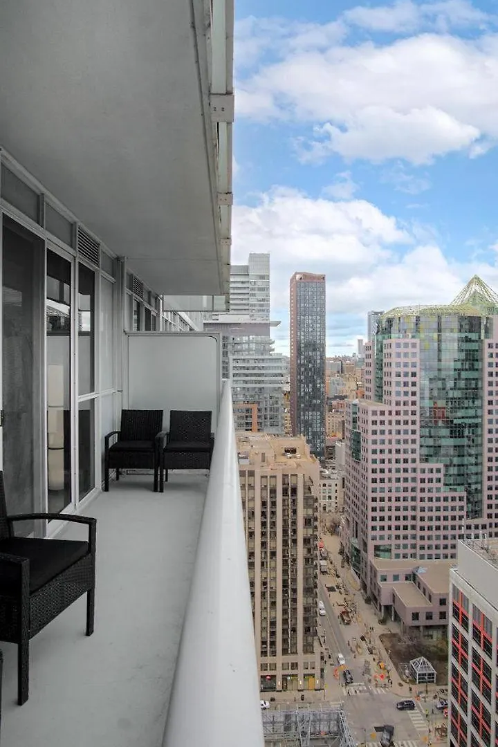 Aparthotel Skyline Suites - Walk To Mtcc, Acc, Rogers Centre & Entertainment District