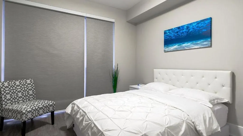 Skyline Suites - Walk To Mtcc, Acc, Rogers Centre & Entertainment District 3*, Toronto Canada