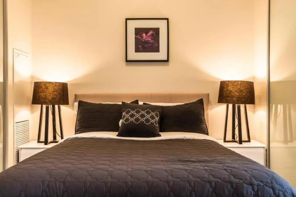 Aparthotel Skyline Suites - Walk To Mtcc, Acc, Rogers Centre & Entertainment District