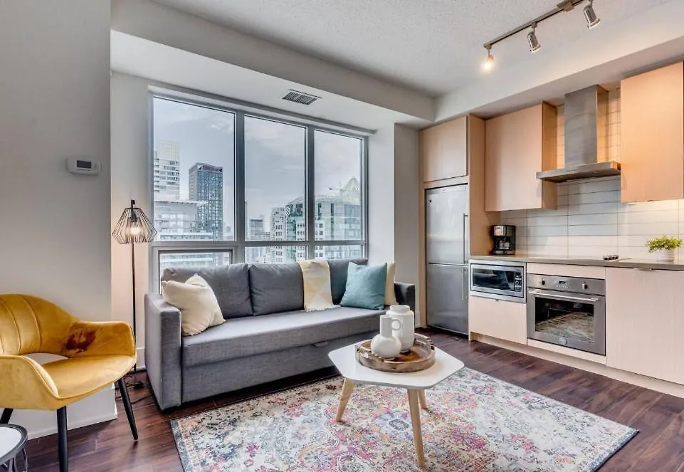 Skyline Suites - Walk To Mtcc, Acc, Rogers Centre & Entertainment District Toronto 3*,