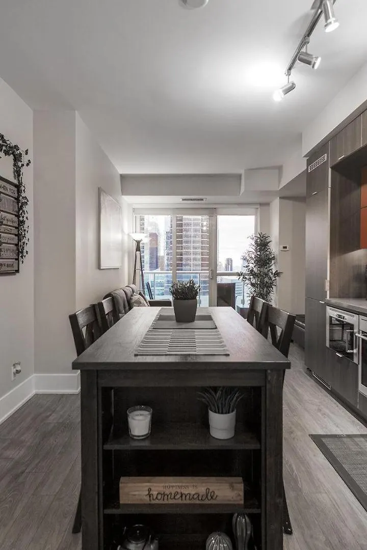 Skyline Suites - Walk To Mtcc, Acc, Rogers Centre & Entertainment District Toronto